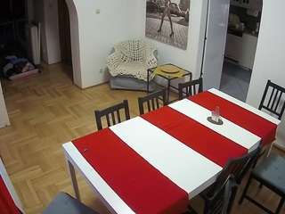 voyeurcam-julmodels-dining