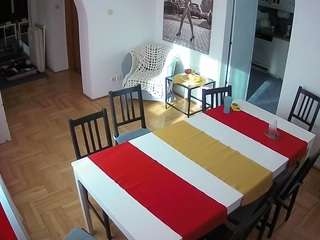 voyeurcam-julmodels-dining