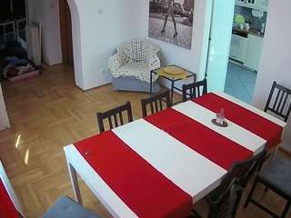 voyeurcam-julmodels-dining