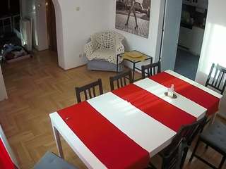 voyeurcam-julmodels-dining