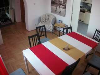 voyeurcam-julmodels-dining