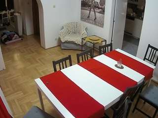 voyeurcam-julmodels-dining