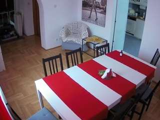 voyeurcam-julmodels-dining