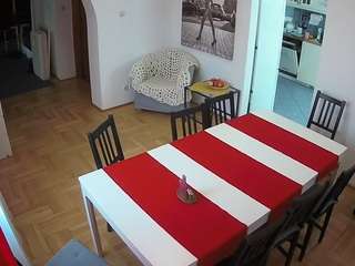 voyeurcam-julmodels-dining