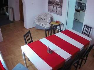 voyeurcam-julmodels-dining