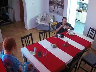 voyeurcam-julmodels-dining