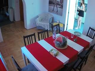 voyeurcam-julmodels-dining
