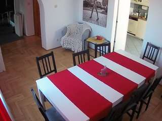 voyeurcam-julmodels-dining