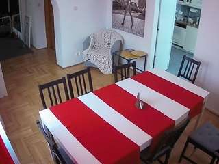 voyeurcam-julmodels-dining