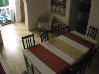 voyeurcam-julmodels-dining