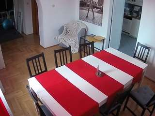 voyeurcam-julmodels-dining