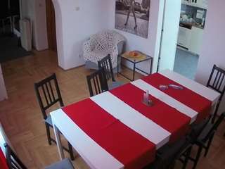 voyeurcam-julmodels-dining