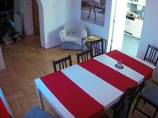 voyeurcam-julmodels-dining