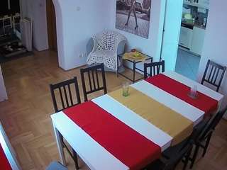 voyeurcam-julmodels-dining