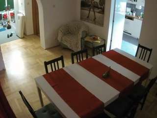 voyeurcam-julmodels-dining