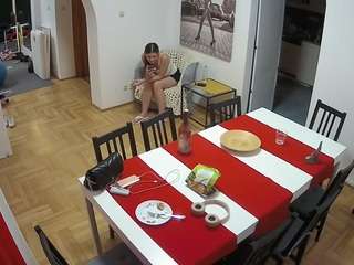 voyeurcam-julmodels-dining