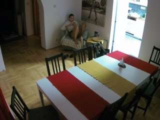 voyeurcam-julmodels-dining