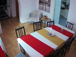 voyeurcam-julmodels-dining