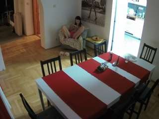 voyeurcam-julmodels-dining