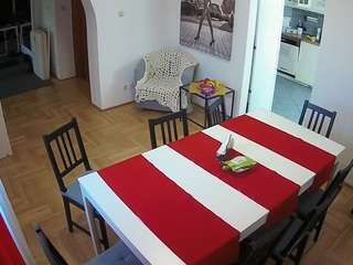 voyeurcam-julmodels-dining