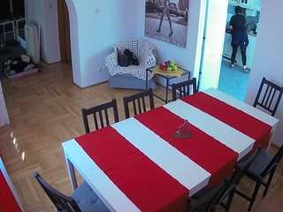 voyeurcam-julmodels-dining