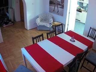 voyeurcam-julmodels-dining