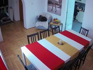 voyeurcam-julmodels-dining