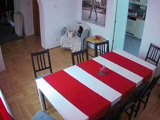 voyeurcam-julmodels-dining
