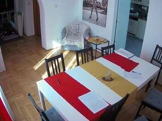 voyeurcam-julmodels-dining