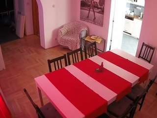 voyeurcam-julmodels-dining