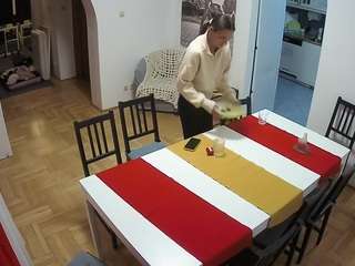 voyeurcam-julmodels-dining