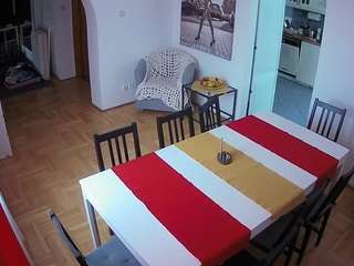 voyeurcam-julmodels-dining