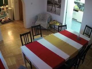 voyeurcam-julmodels-dining
