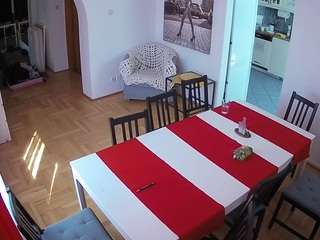 voyeurcam-julmodels-dining