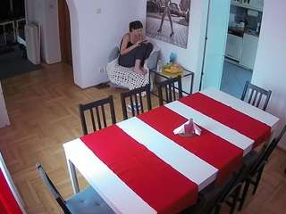 voyeurcam-julmodels-dining