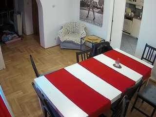 voyeurcam-julmodels-dining