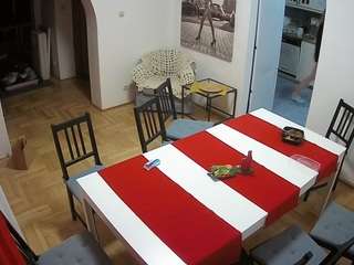 voyeurcam-julmodels-dining