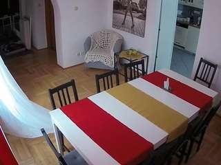 voyeurcam-julmodels-dining