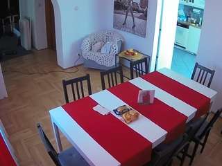 voyeurcam-julmodels-dining
