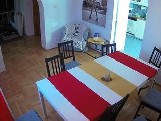 voyeurcam-julmodels-dining