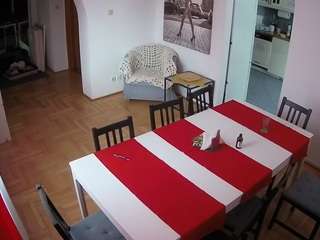 voyeurcam-julmodels-dining