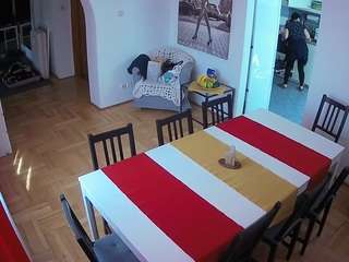 voyeurcam-julmodels-dining