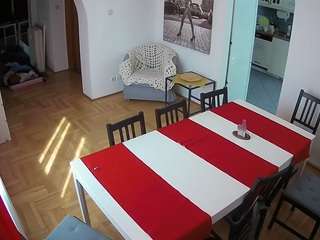 voyeurcam-julmodels-dining