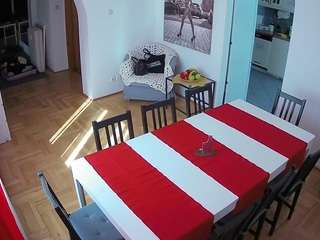 voyeurcam-julmodels-dining