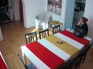 voyeurcam-julmodels-dining