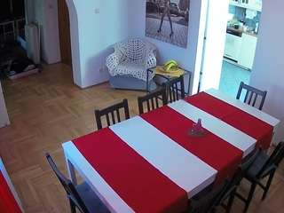 voyeurcam-julmodels-dining