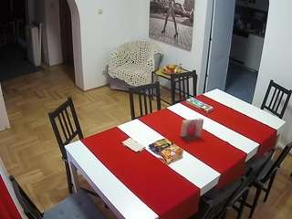 voyeurcam-julmodels-dining