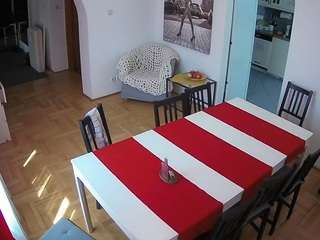 voyeurcam-julmodels-dining