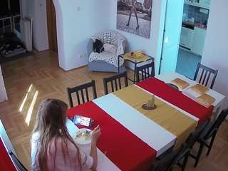 voyeurcam-julmodels-dining