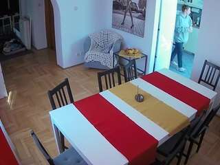 voyeurcam-julmodels-dining